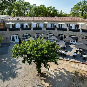 4* Appart hôtel Domaine De La Mautanne
